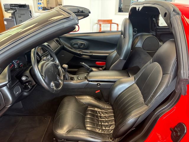 Used 2001 Chevrolet Corvette Coupe RWD image 10