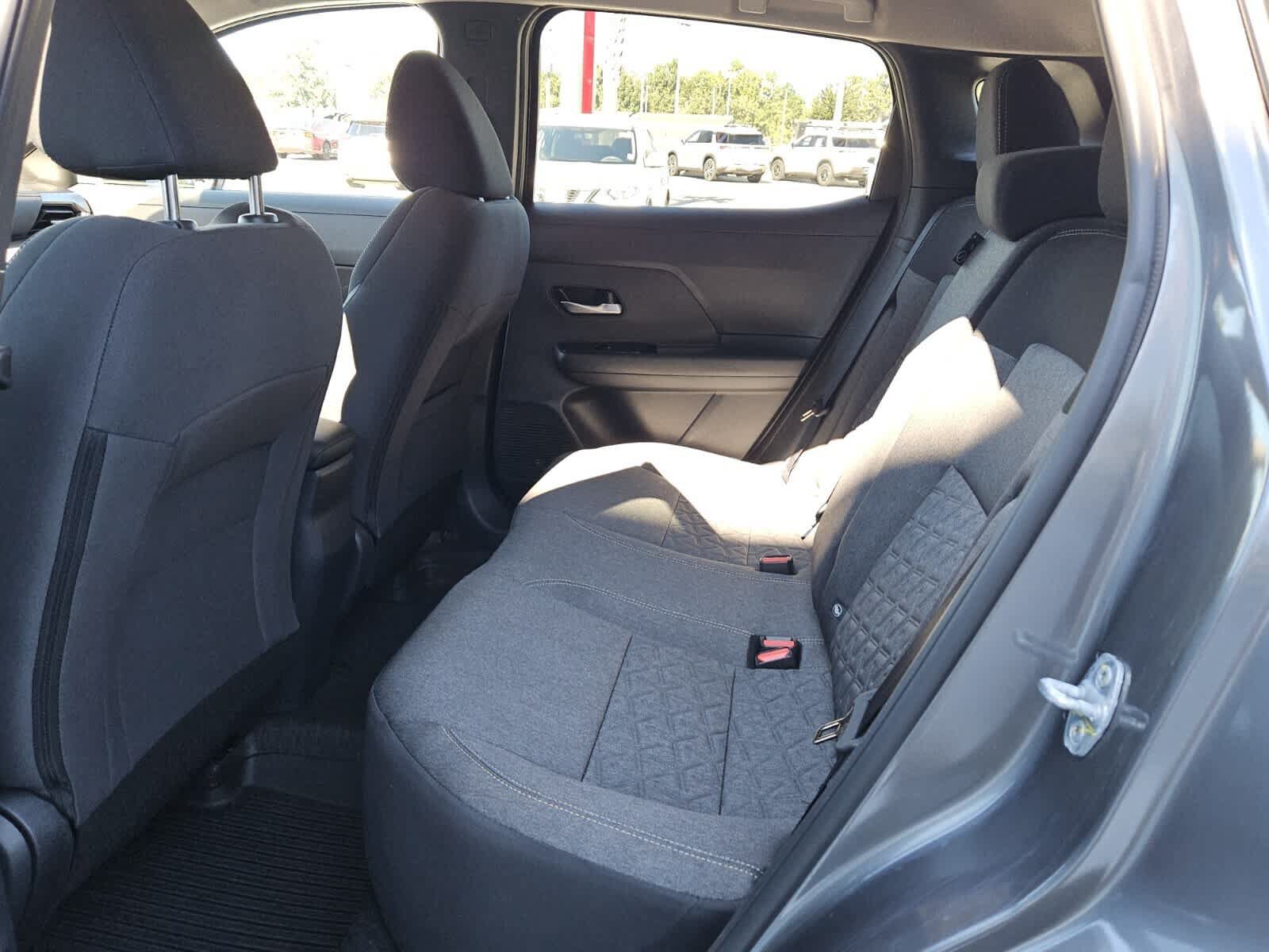 Used 2026 Nissan Kicks SV FWD image 4