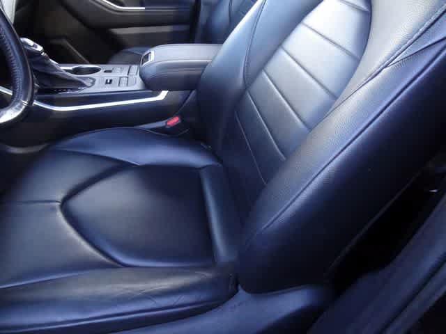 Used 2021 Toyota Highlander XLE AWD/4WD image 8