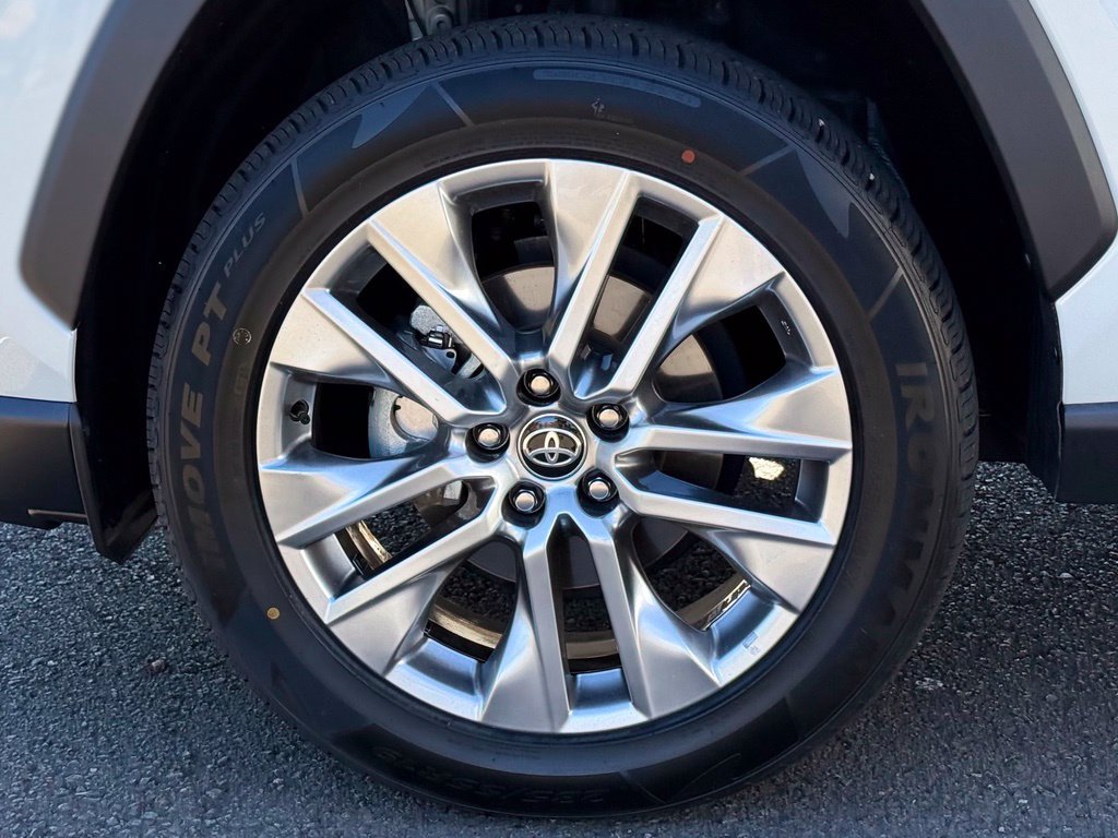 Used 2025 Toyota RAV4 XLE Premium w/ Weather Package AWD/4WD image 9