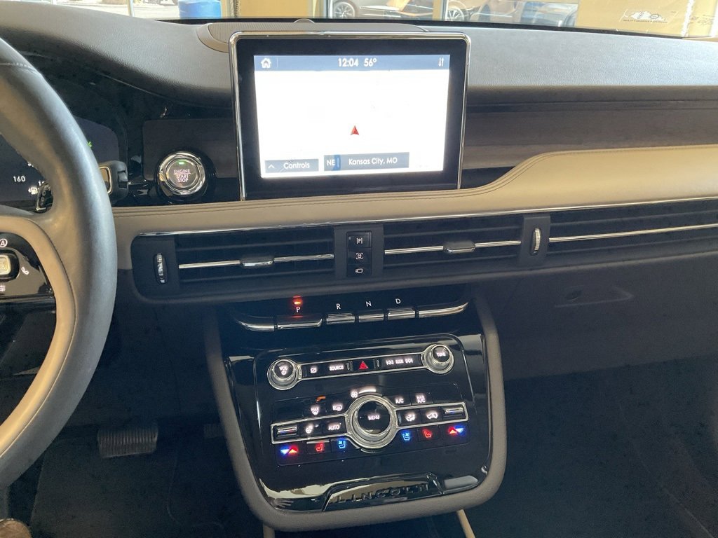 Used 2021 Lincoln Corsair Reserve w/ Sport Package image 16