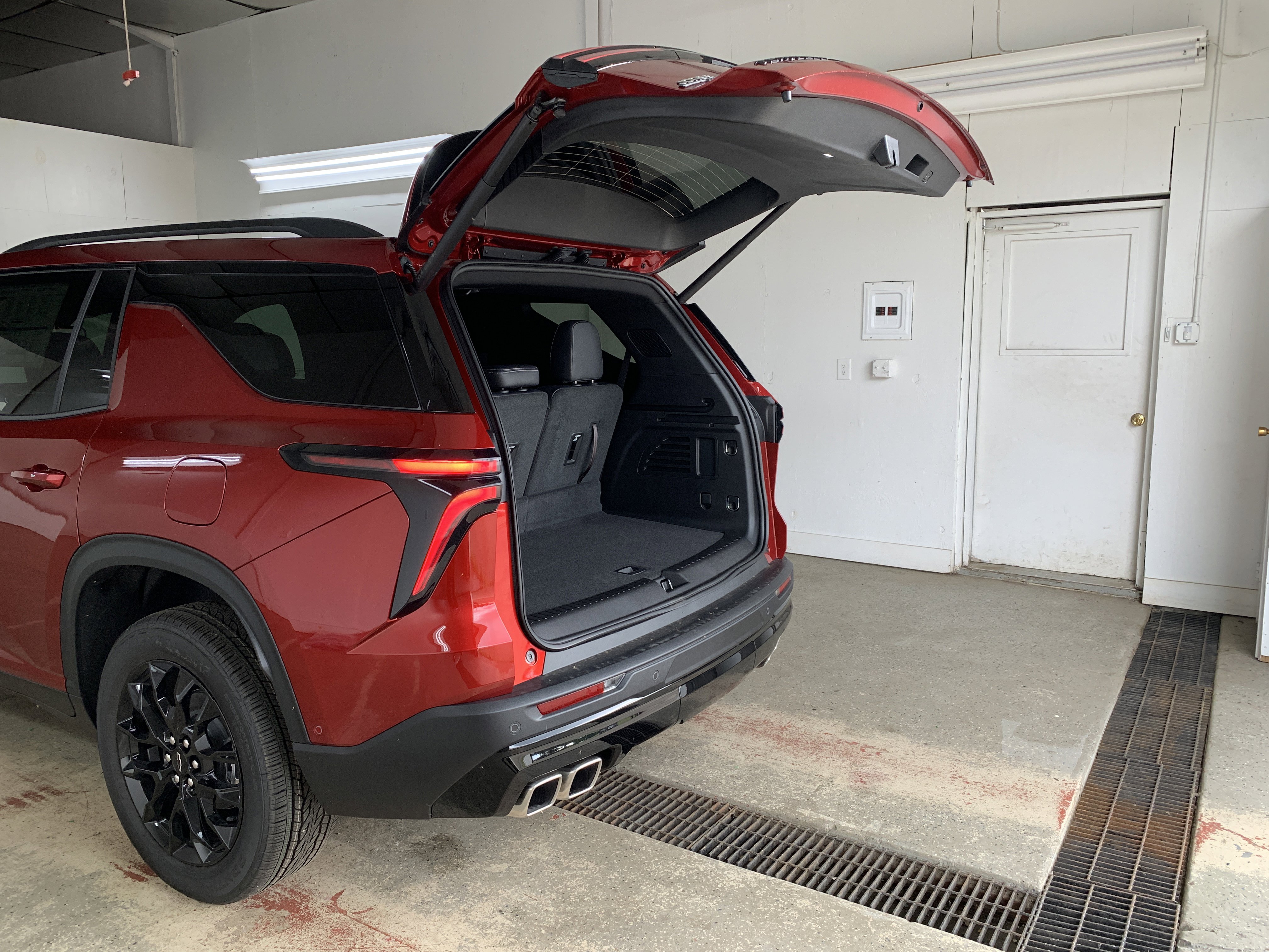 New 2025 Chevrolet Traverse LT w/ Enhanced Driving Package image 44