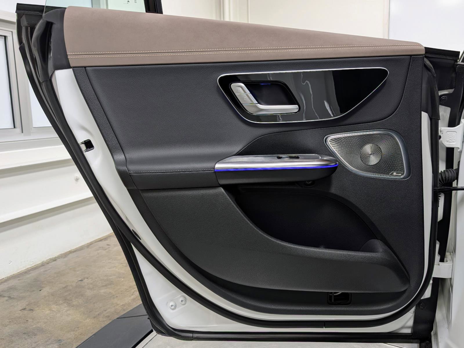 Used 2024 Mercedes-Benz EQE 350+ 4MATIC Sedan w/ Driver Assistance Package image 18