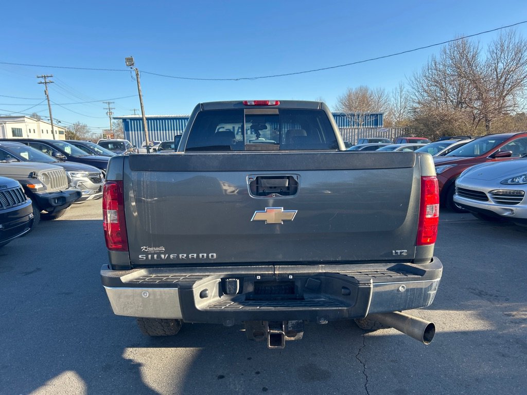 Used 2011 Chevrolet Silverado 2500 LTZ w/ LTZ Plus Package image 6