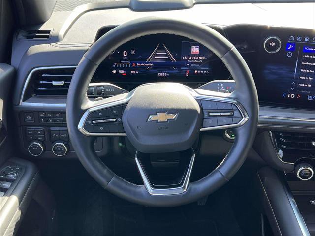 Used 2025 Chevrolet Suburban Premier image 14