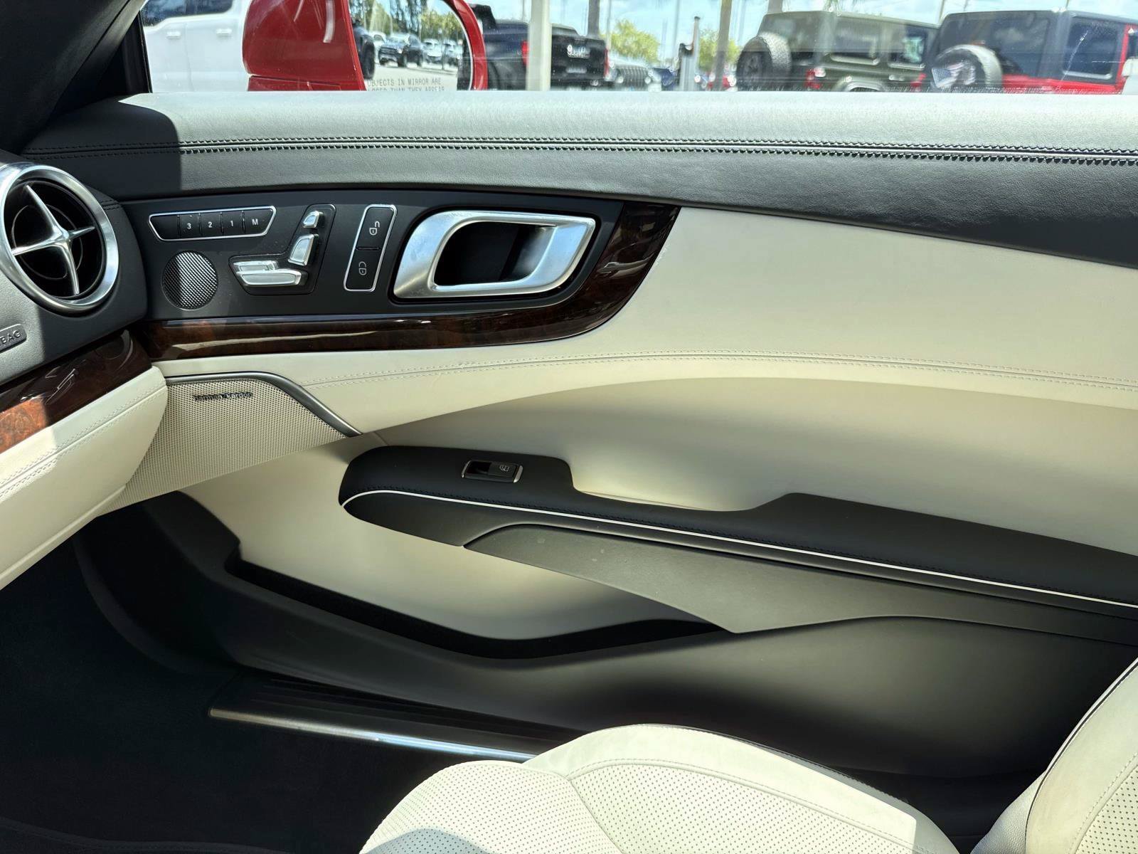 Certified 2020 Mercedes-Benz SL 550 image 17