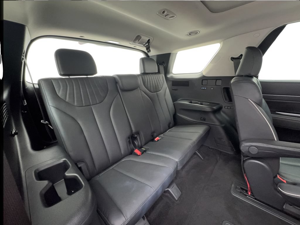 Used 2025 Hyundai Palisade Limited FWD image 30