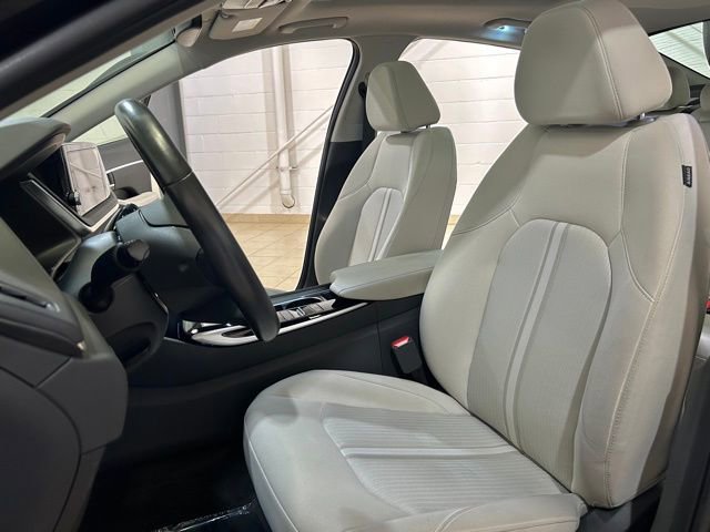 Used 2023 Hyundai Sonata SEL w/ Convenience Package image 12