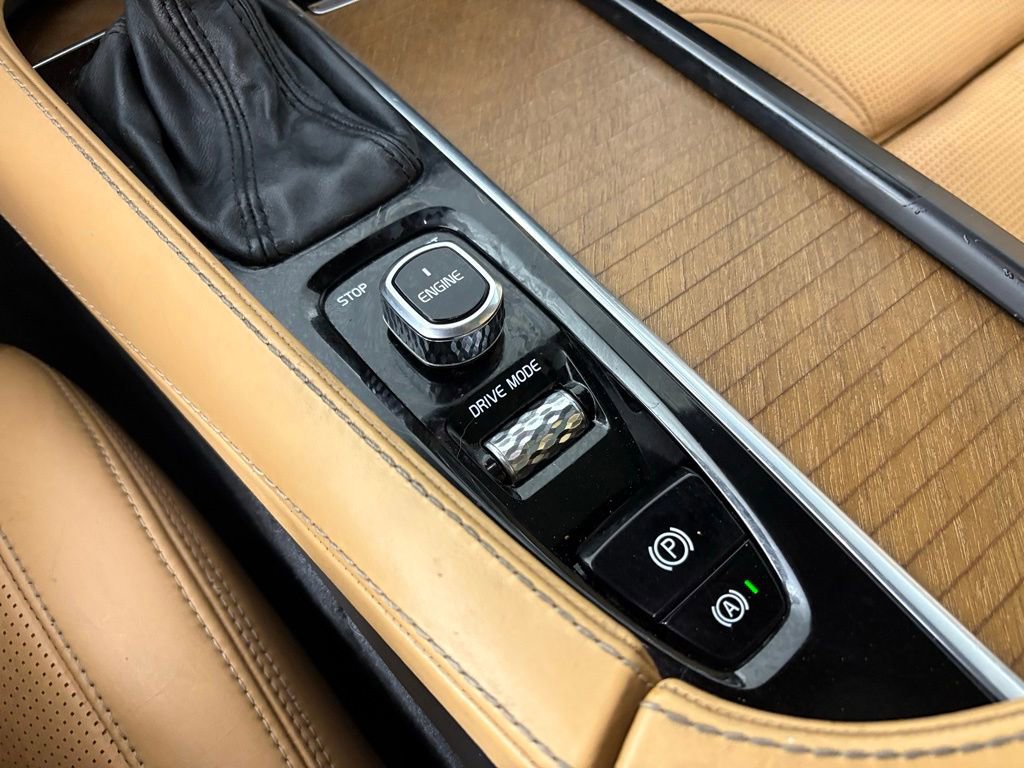 Used 2017 Volvo XC90 T6 Inscription w/ Vision Package AWD/4WD image 25