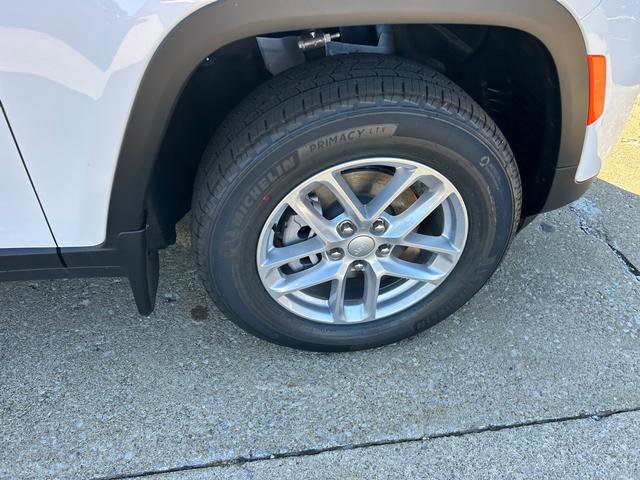 New 2025 Jeep Grand Cherokee image 24