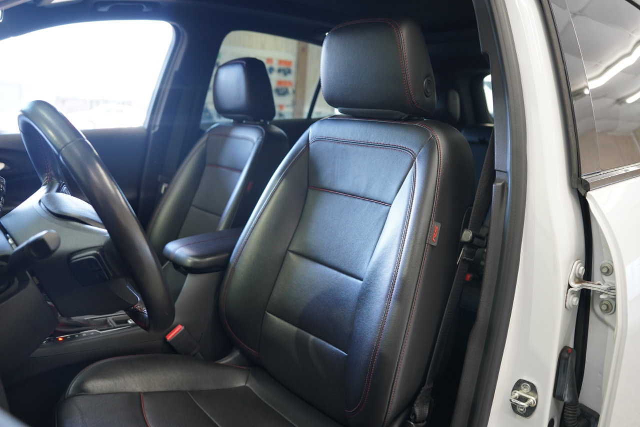 Used 2022 Chevrolet Equinox RS w/ RS Leather Package image 24