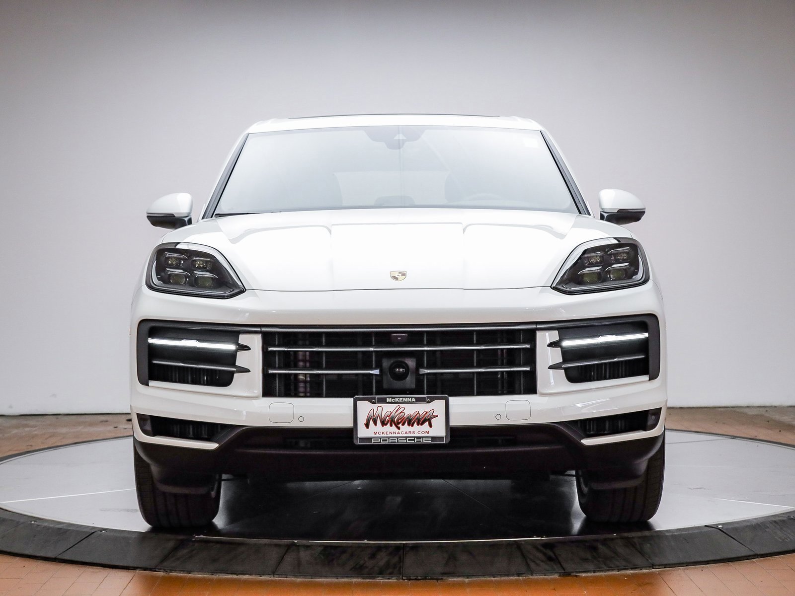 Used 2025 Porsche Cayenne image 13