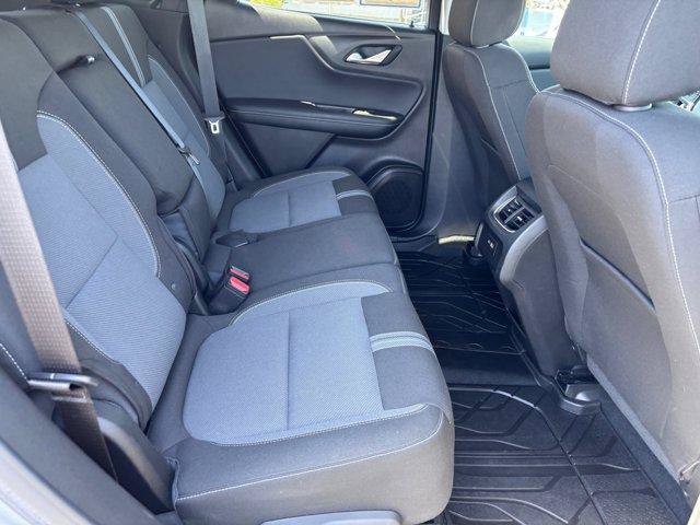 Used 2024 Chevrolet Blazer LT w/ Convenience Package FWD image 13