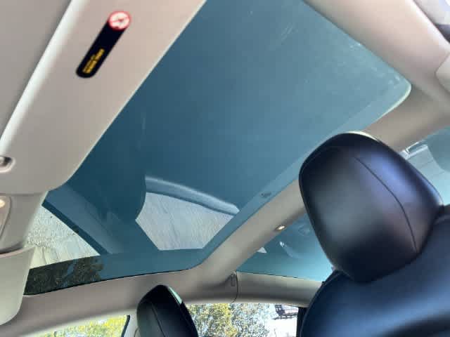 Used 2018 Tesla Model 3 Long Range RWD image 16