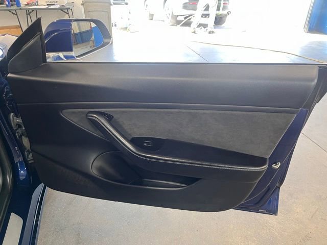 Used 2018 Tesla Model 3 Long Range image 12