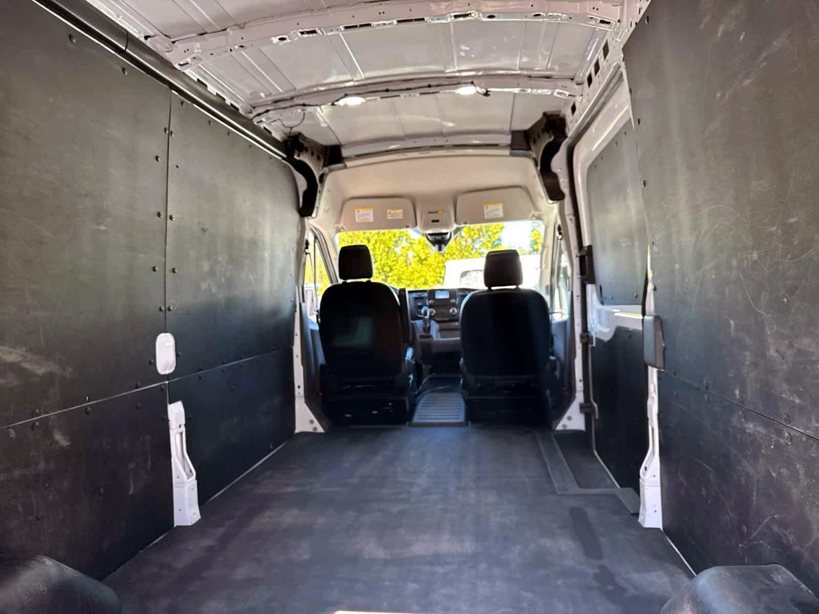 Used 2024 Ford Transit 250 148 Medium Roof w/ Load Area Protection Package RWD image 10