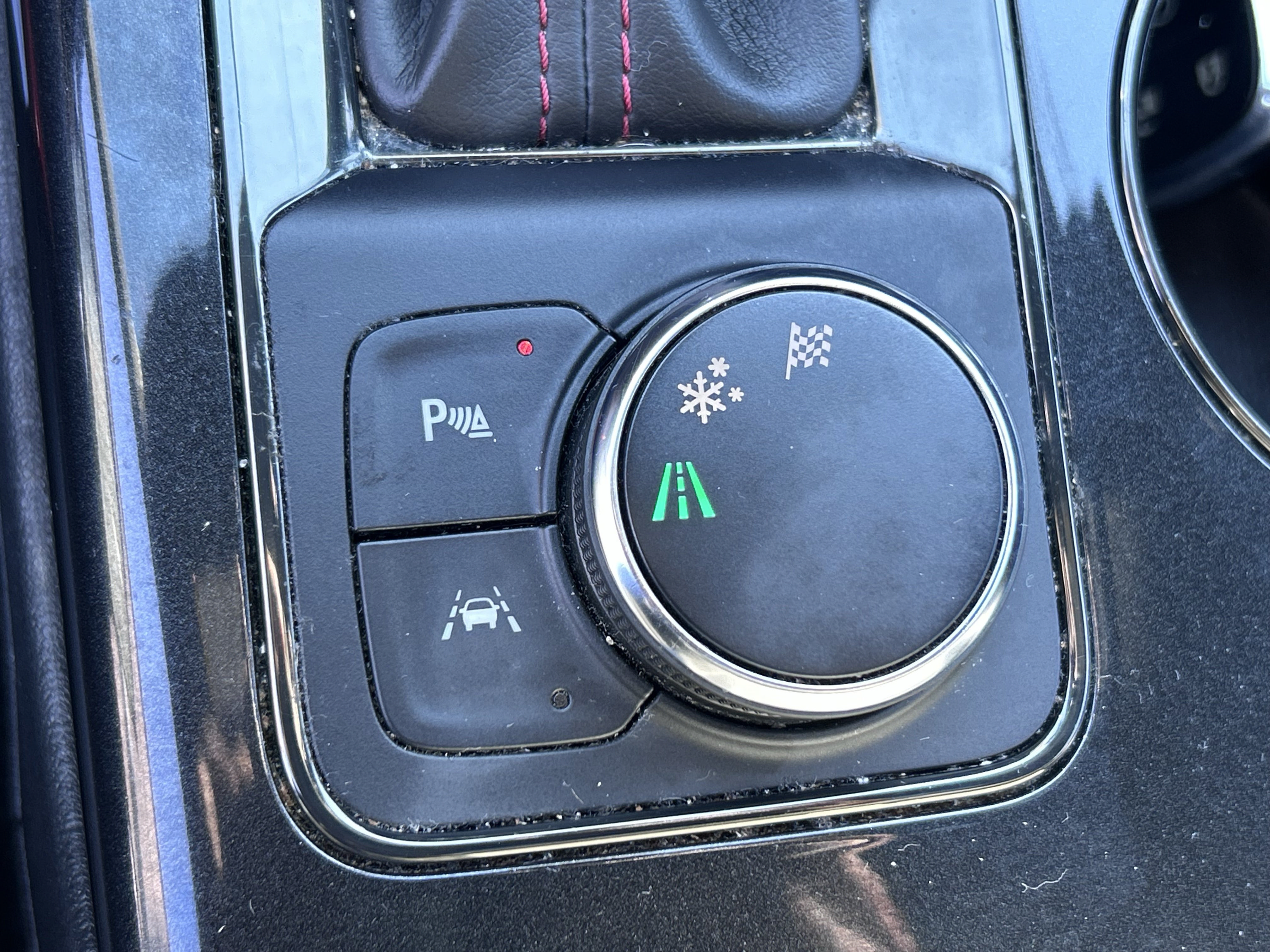 Used 2019 Chevrolet Blazer RS FWD image 25