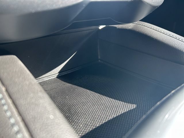 Used 2019 Chevrolet Blazer LT FWD image 33