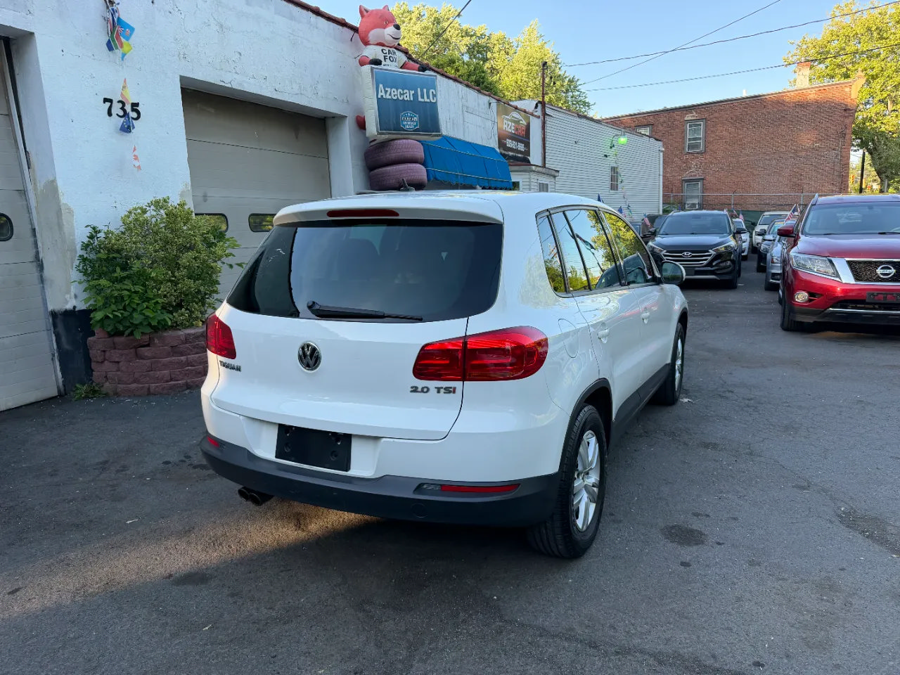 Used 2013 Volkswagen Tiguan S FWD image 11