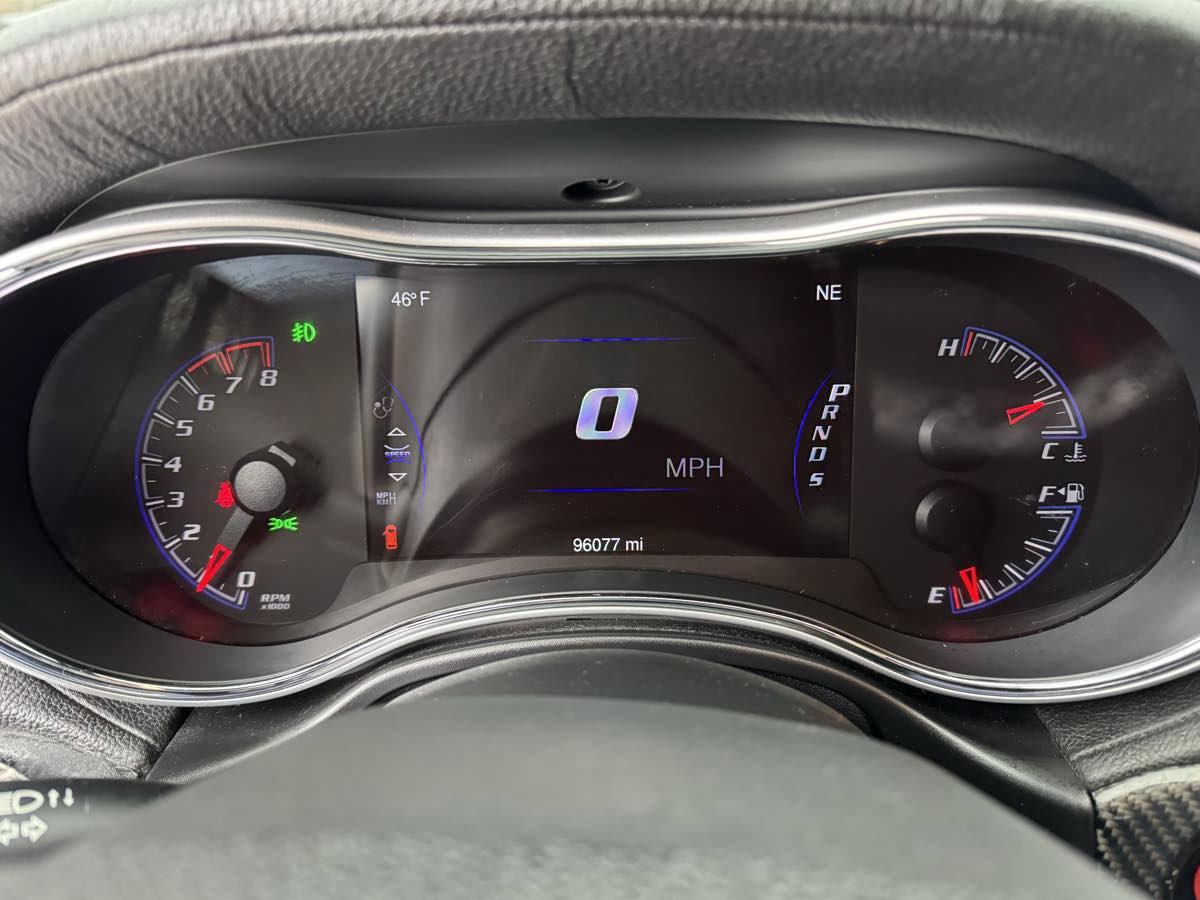 Used 2015 Jeep Grand Cherokee SRT w/ Luxury Group II AWD/4WD image 15