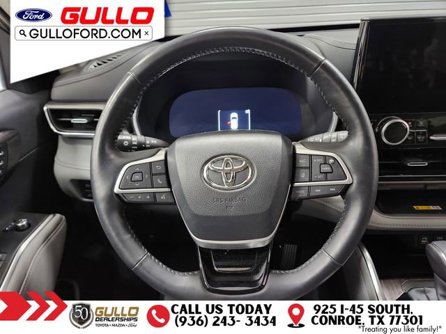 Used 2023 Toyota Highlander Limited image 12