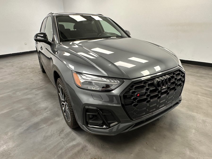Used 2023 Audi SQ5 Prestige w/ Prestige Package AWD/4WD image 7