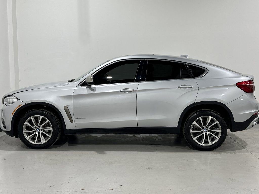 Used 2018 BMW X6 sDrive35i w/ Driving Assistance Package image 11