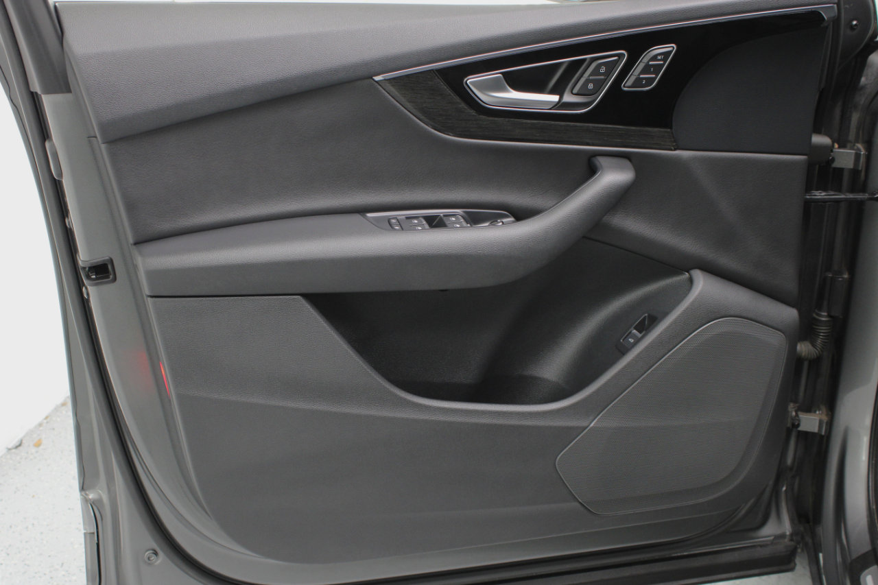 Used 2017 Audi Q7 3.0T Premium Plus image 35