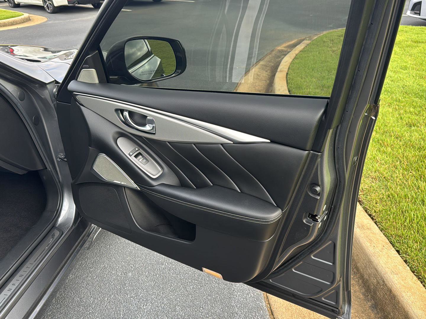Used 2022 INFINITI Q50 Luxe w/ Cargo Package image 12