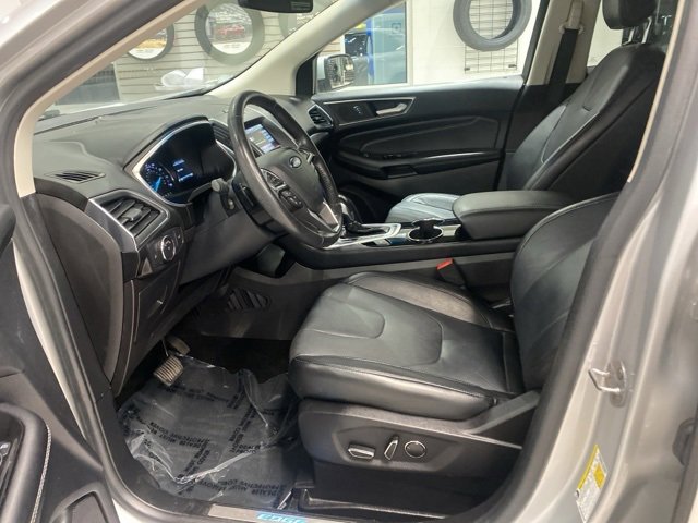Used 2015 Ford Edge Titanium image 27