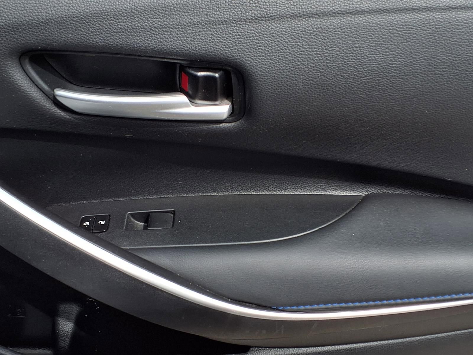 Used 2021 Toyota Corolla SE w/ Carpet Mat Package (TMS) image 23