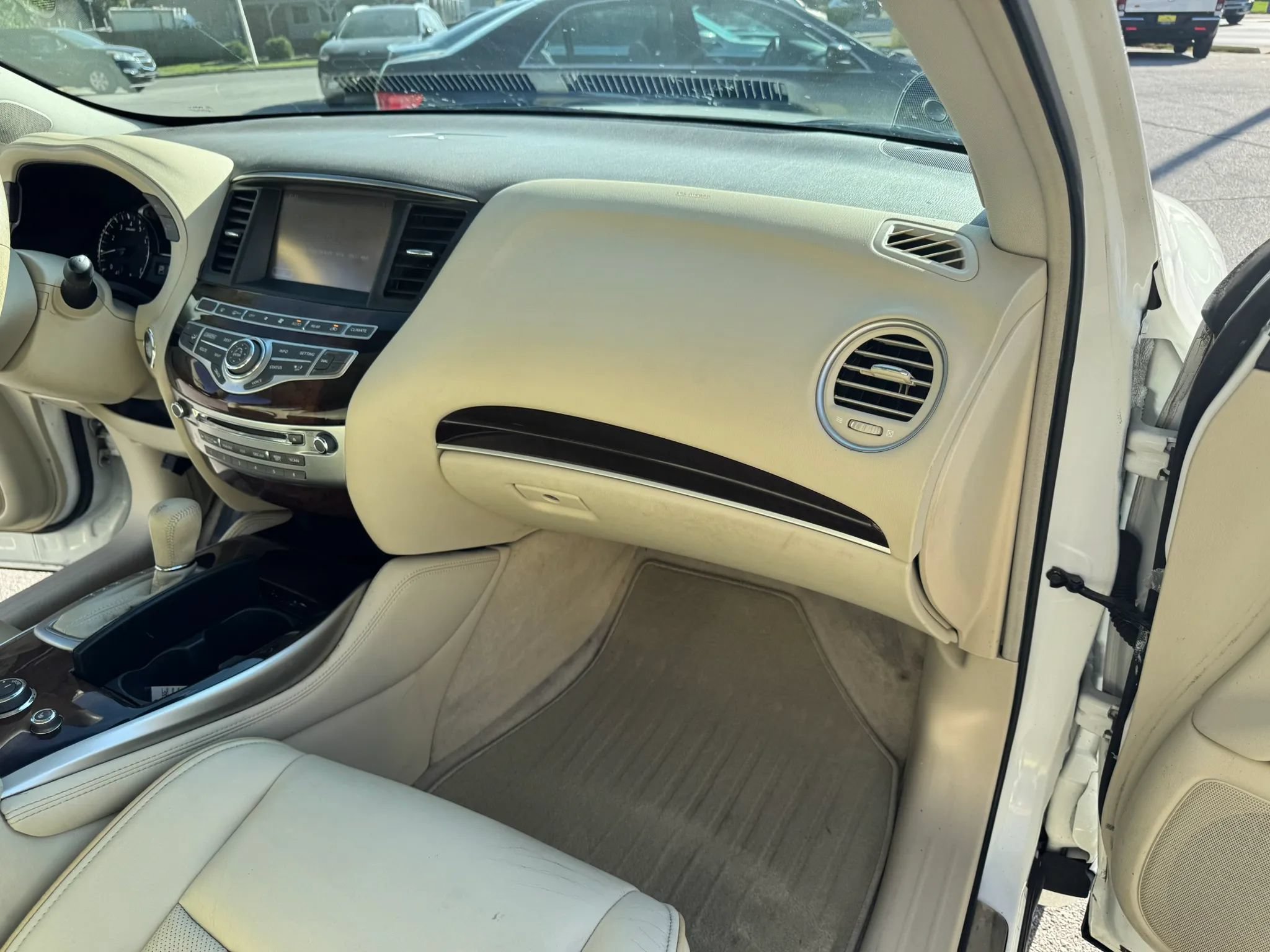 Used 2014 INFINITI QX60 Luxe w/ Premium Plus Package AWD/4WD image 26