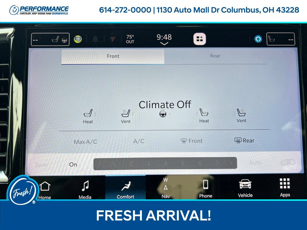 Used 2024 Chrysler Pacifica Pinnacle FWD image 23