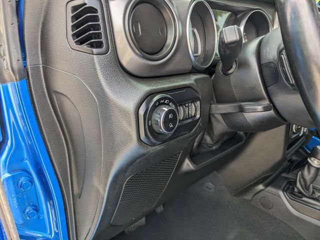 Used 2021 Jeep Gladiator Sport AWD/4WD image 21