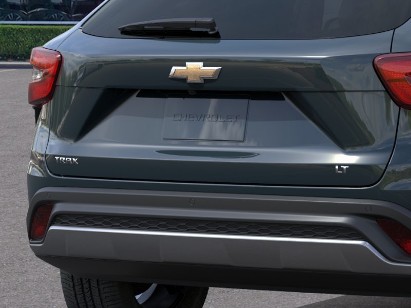 New 2026 Chevrolet Trax LT w/ Driver Confidence Package FWD image 14