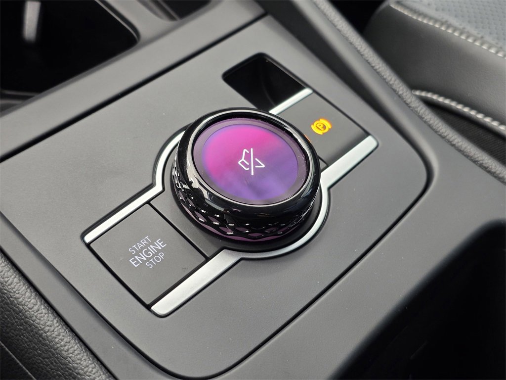 New 2025 Volkswagen Tiguan SE image 21