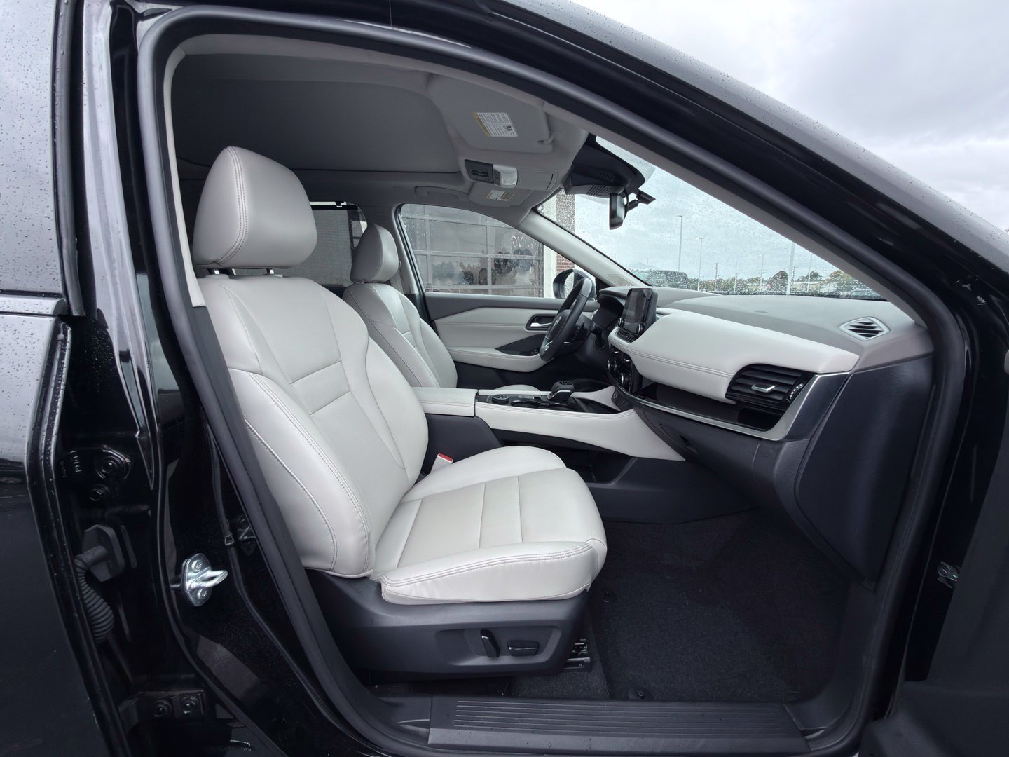 Used 2023 Nissan Rogue SL w/ SL Premium Package AWD/4WD image 38