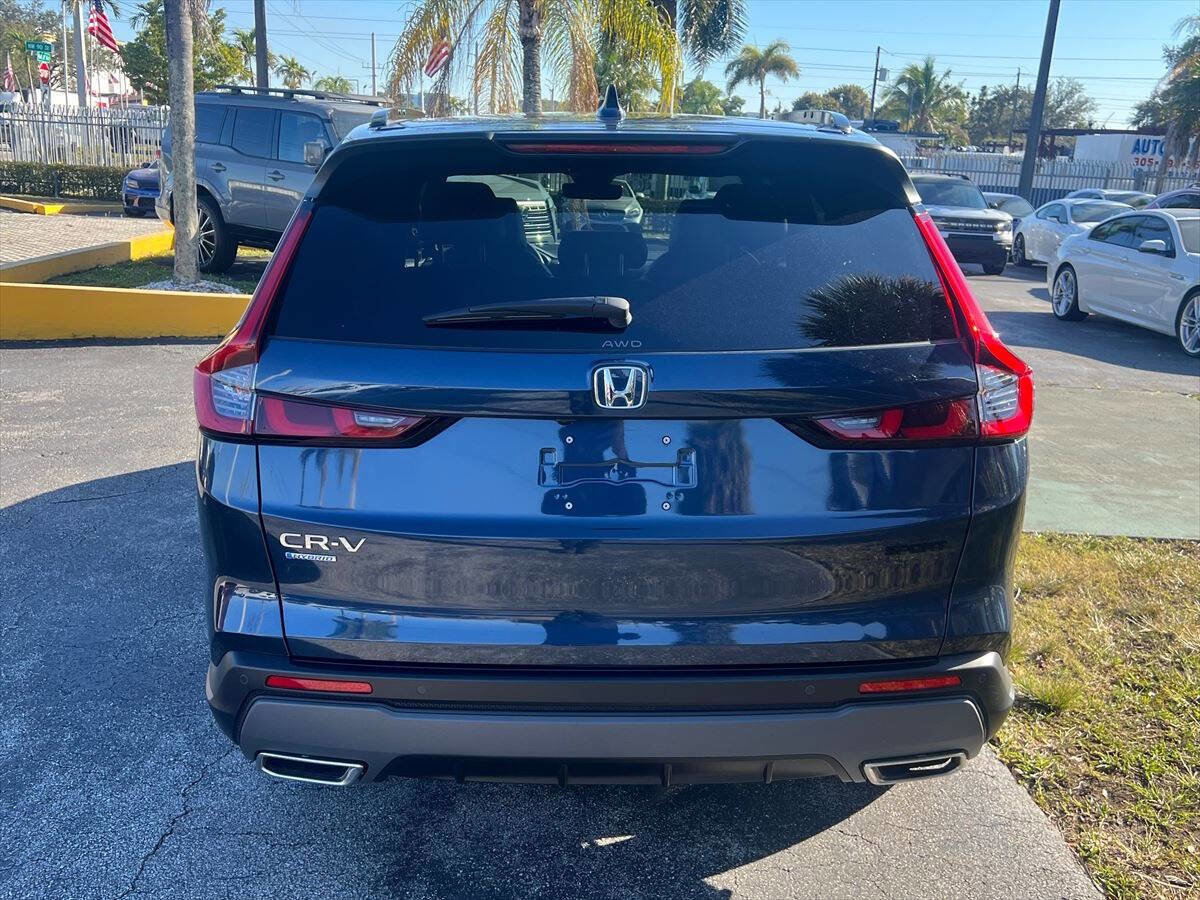 Used 2025 Honda CR-V Sport-L image 5