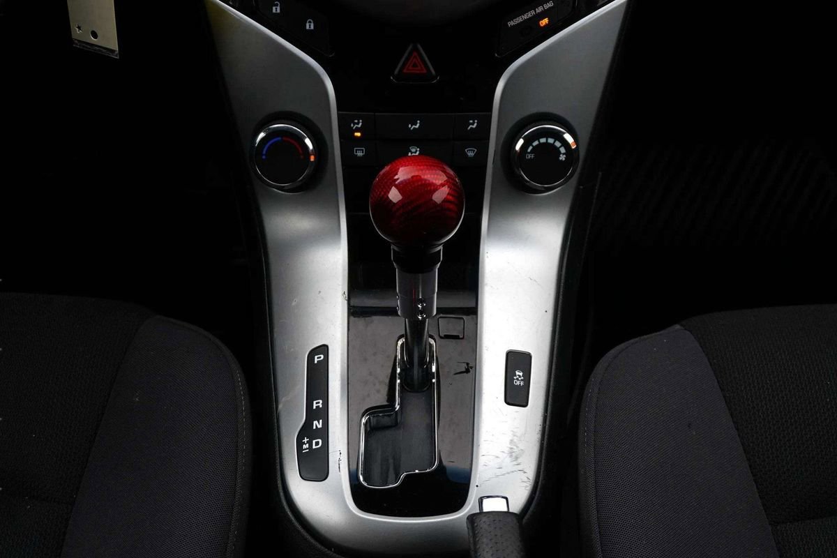 Used 2014 Chevrolet Cruze Eco image 21