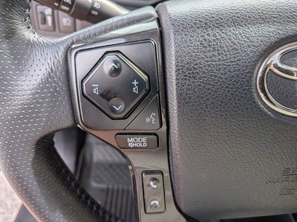 Used 2022 Toyota 4Runner TRD Off-Road Premium w/ Moonroof Package image 16