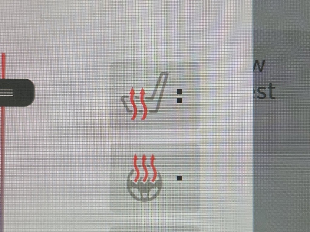 Used 2023 Chrysler Pacifica Limited w/ Uconnect Theater Family Group image 37