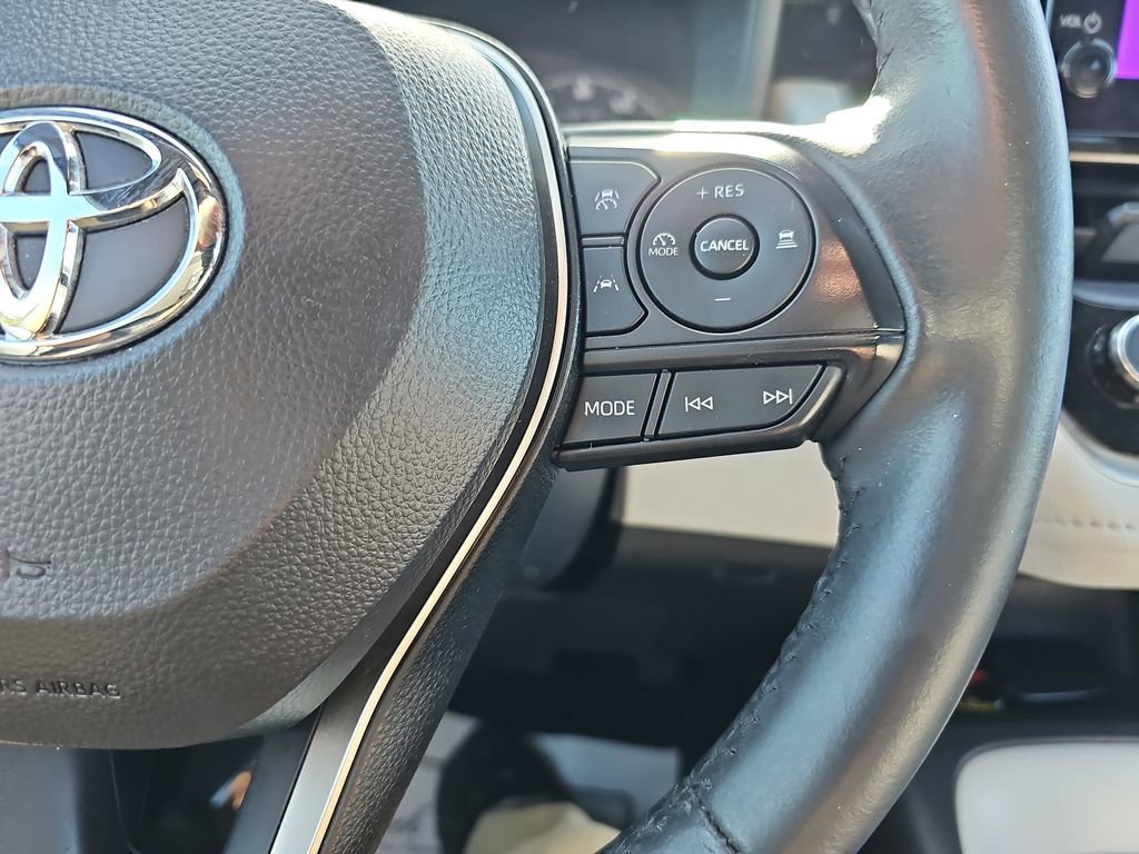 Used 2024 Toyota Corolla SE image 21