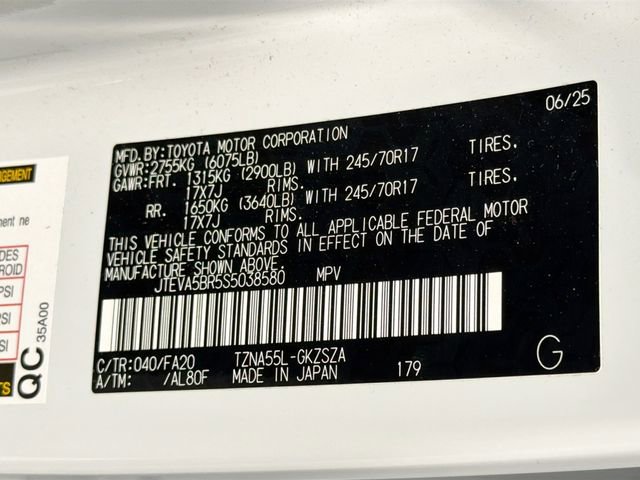 Used 2025 Toyota 4Runner SR5 image 27