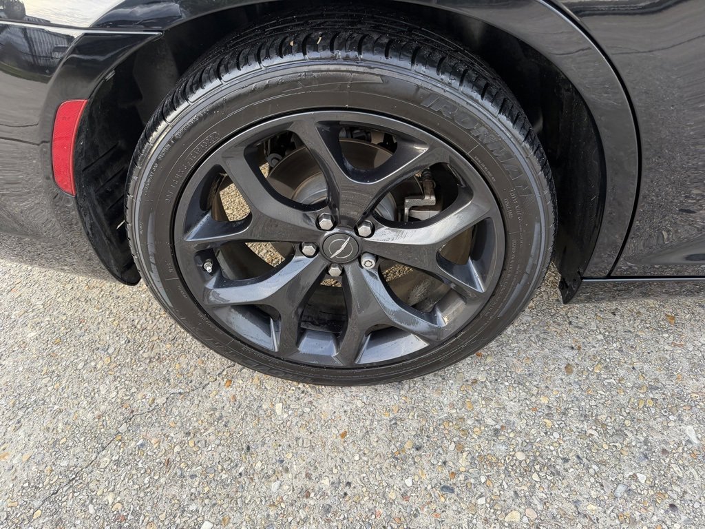 Used 2022 Chrysler 300 S w/ Comfort Group image 20