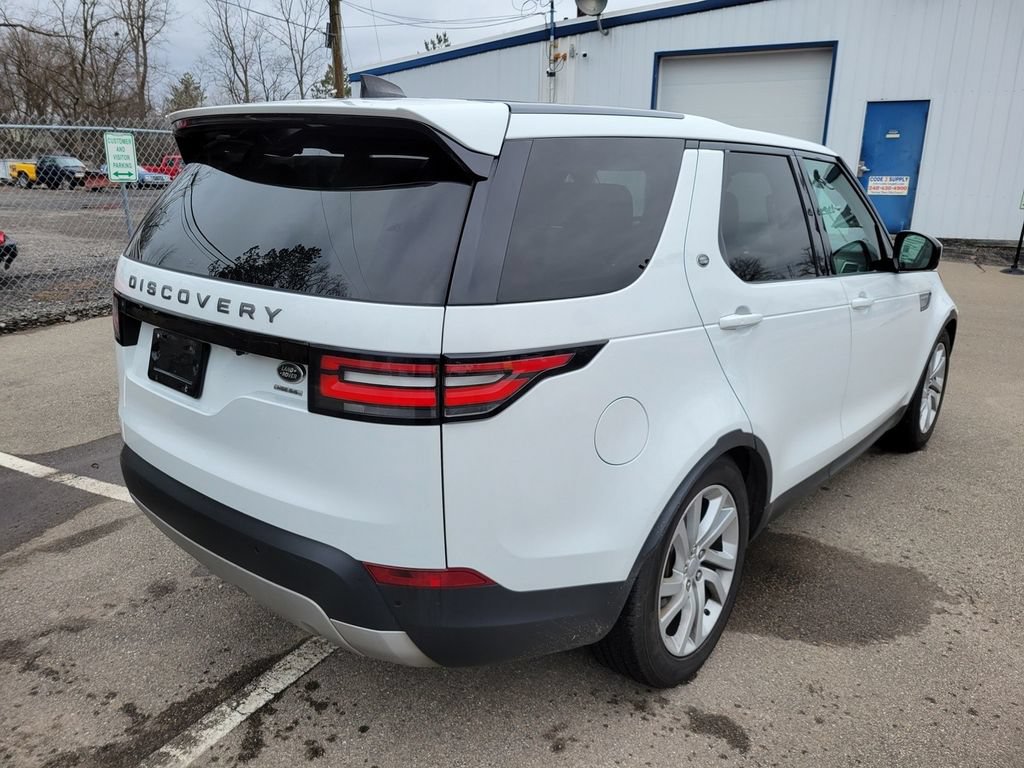 Used 2017 Land Rover Discovery HSE AWD/4WD image 5
