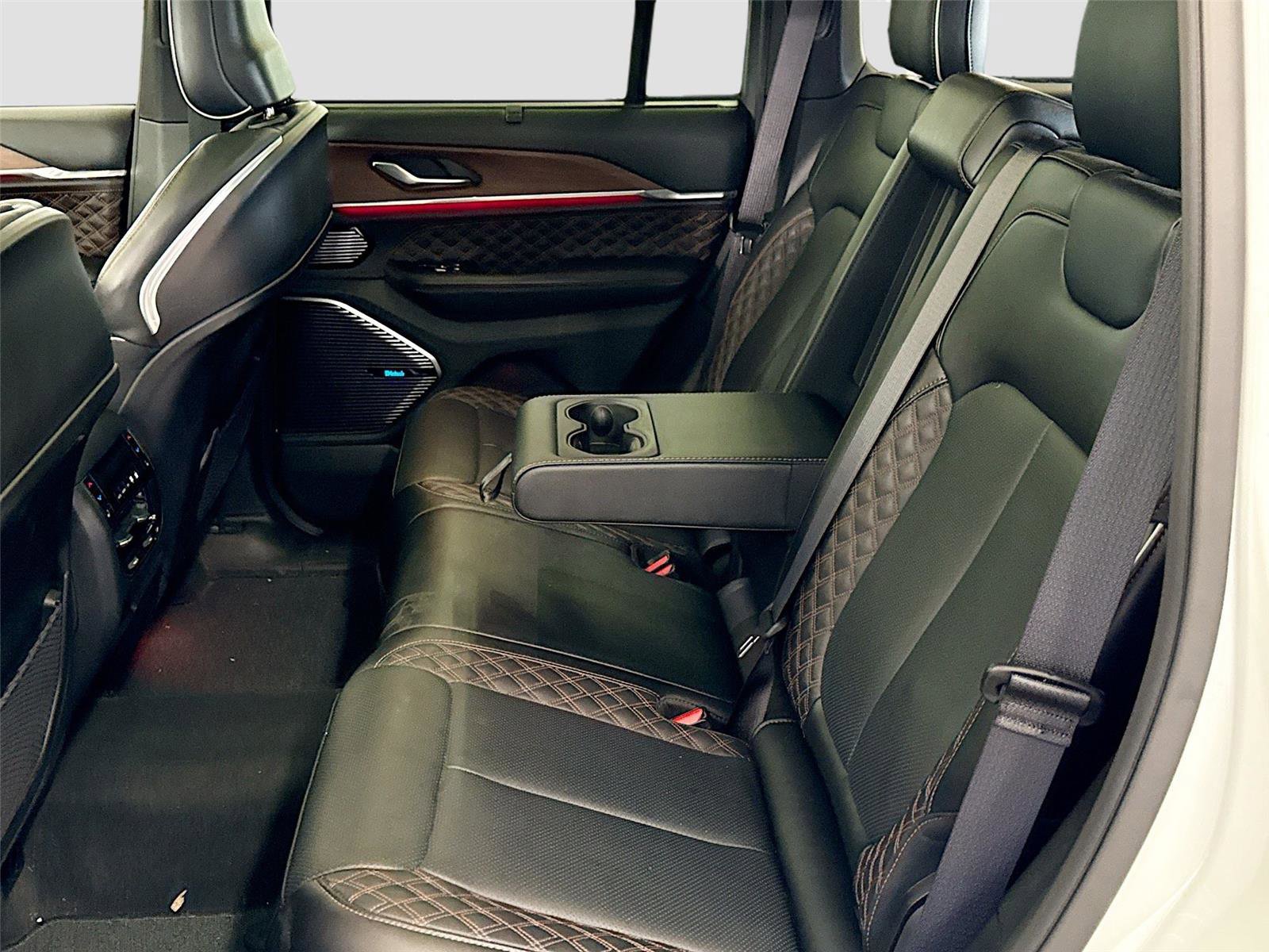 Used 2022 Jeep Grand Cherokee Summit w/ Advanced Protech Group IV image 5