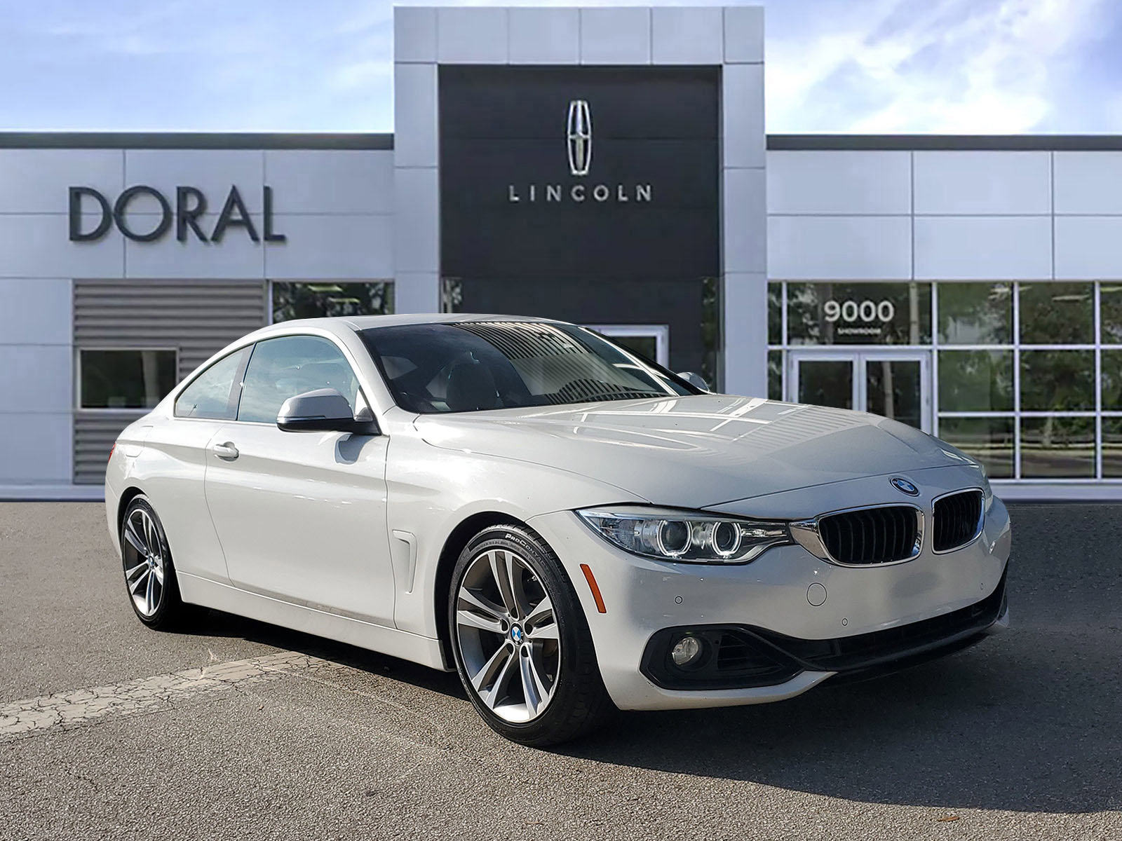 Used 2016 BMW 428i Coupe image 1