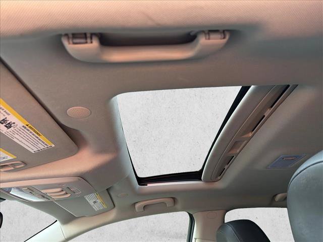 Used 2018 Buick Encore Essence AWD/4WD image 18