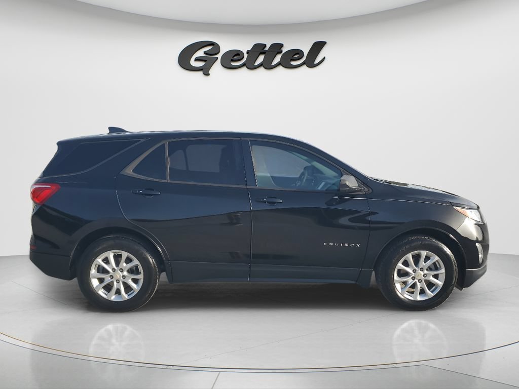 Used 2019 Chevrolet Equinox LS w/ LS Convenience Package FWD image 4