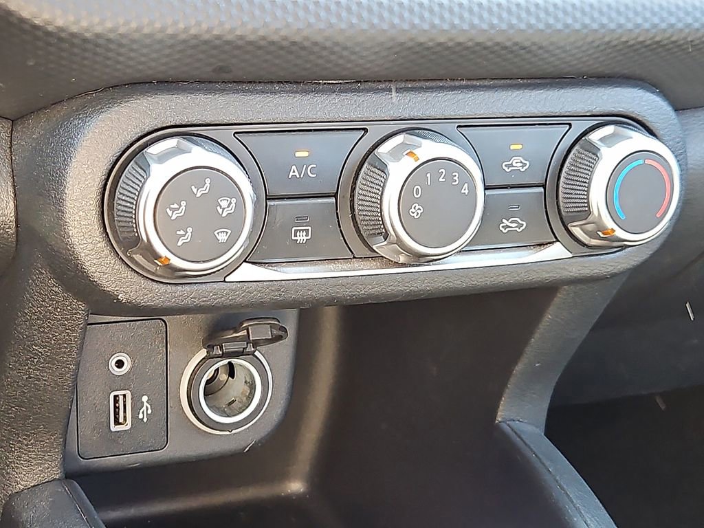 Used 2024 Nissan Kicks S FWD image 17